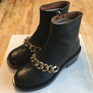 Givenchy Black Leather Boots w/ Gold Chain 536309 Sz 35.5(USED)